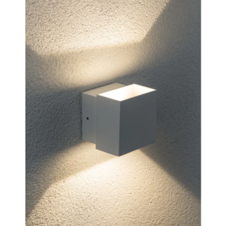 Paulmann LED-wandlamp Cybo IP65 hoekig 100x100mm 2700K 2x3,5W 355lm / 355lm 230V Wit Aluminium Paulmann LED-wandlamp Cybo IP65 hoekig 100x100mm 2700K 2x3,5W 355lm / 355lm 230V Wit Aluminium