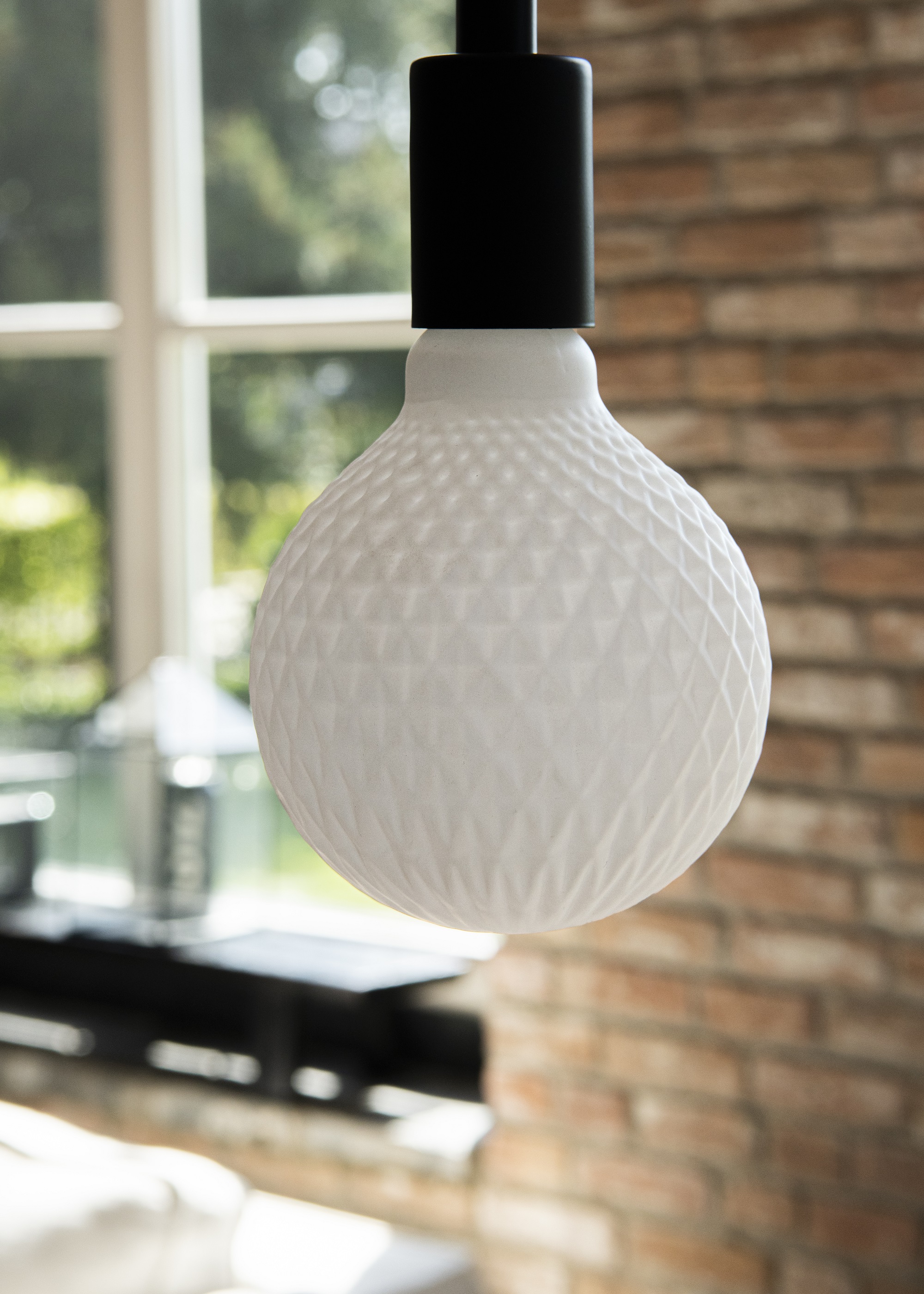 Bailey Designs by Bailey lights Led Fil pine G125 e27 dim 4W (32W) 350LM 830 opaal