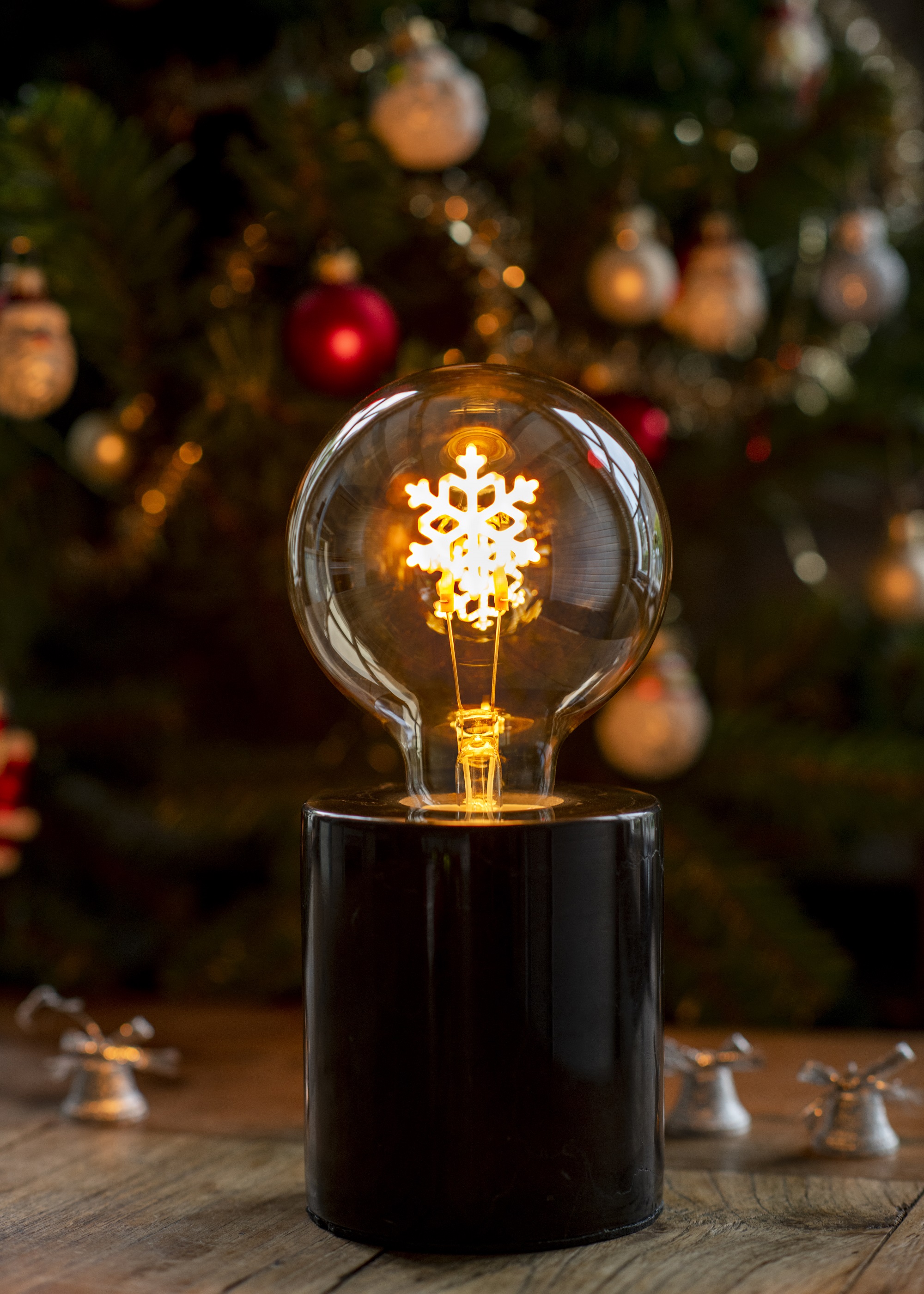 Bailey Effects by Bailey lights Led Silhouette snowflake G95 e27 dim 2W 90LM 920 goud