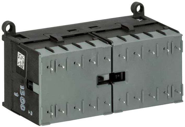 ABB Componenten Magneetschakelaar / B mini Mini Omkeermagneetsch. 4KW 400vac 3polig spoelcode (8..0) hulpcontact