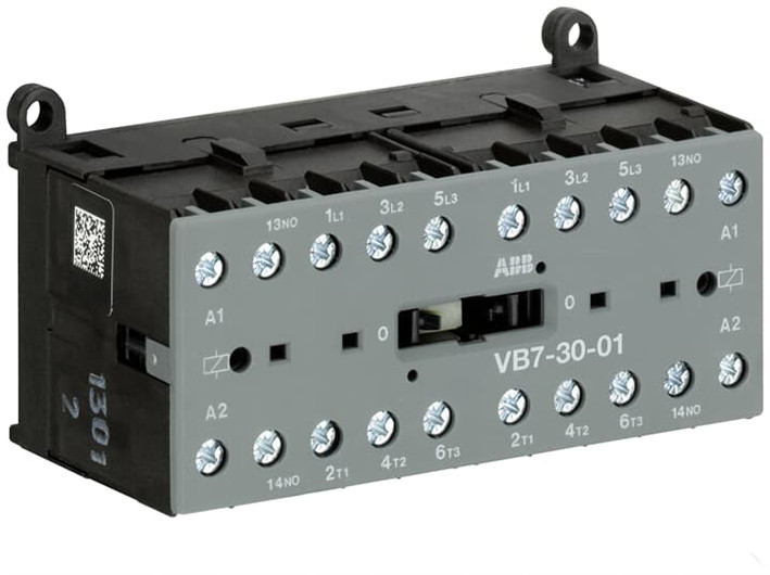 ABB Componenten Magneetschakelaar / B mini Mini Omkeermagneetsch. 5,5KW 400vac 3P spoelcode (8..0) hulpcontact 1N
