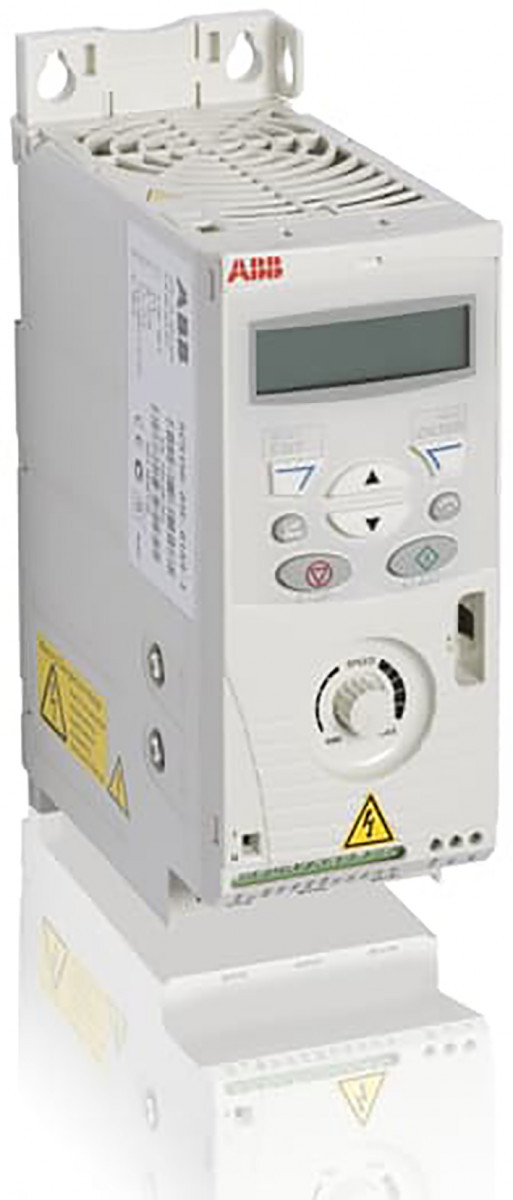 Abb Frequentie-omvormer 1,5KW i2n =4,1a ip20 met bedieningspaneel