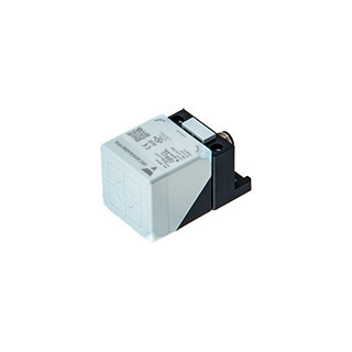 Carlo Gavazzi IRC40 CG Induct sen kunst 40x40x66mm M12 plug PNP-maak/verbreek 40MM N-BNDG