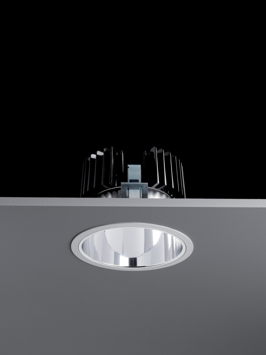 Concord Verlichtingstoestellen Ascent 150 18 led STD he