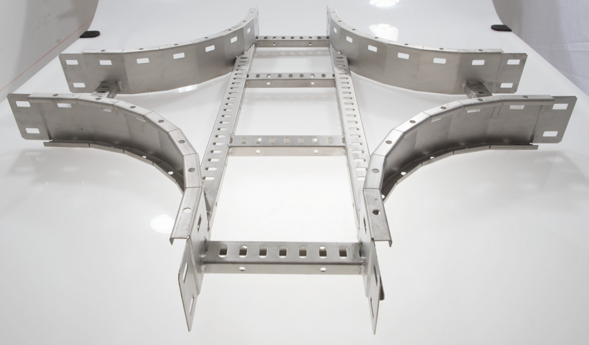 Gouda Holland Gouda Kabelladder Crafty MF 100.900 al kruisstuk R300