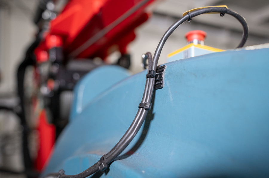 HellermannTyton FlexTack-Series Flexibel Plakzadels voor ronde en hoekige oppervlakken