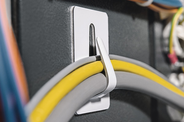 HellermannTyton SAC-Series Bevestigingszadel Zelfklevend met flexibele vlakke beugel 31,0x43,0 wi