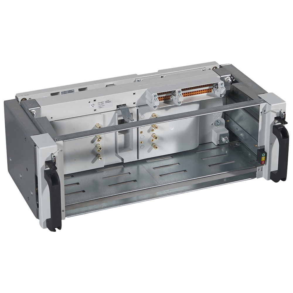 Legrand Basis is 333 WWW 4P DPX3 160 met aardlekbeveiliging