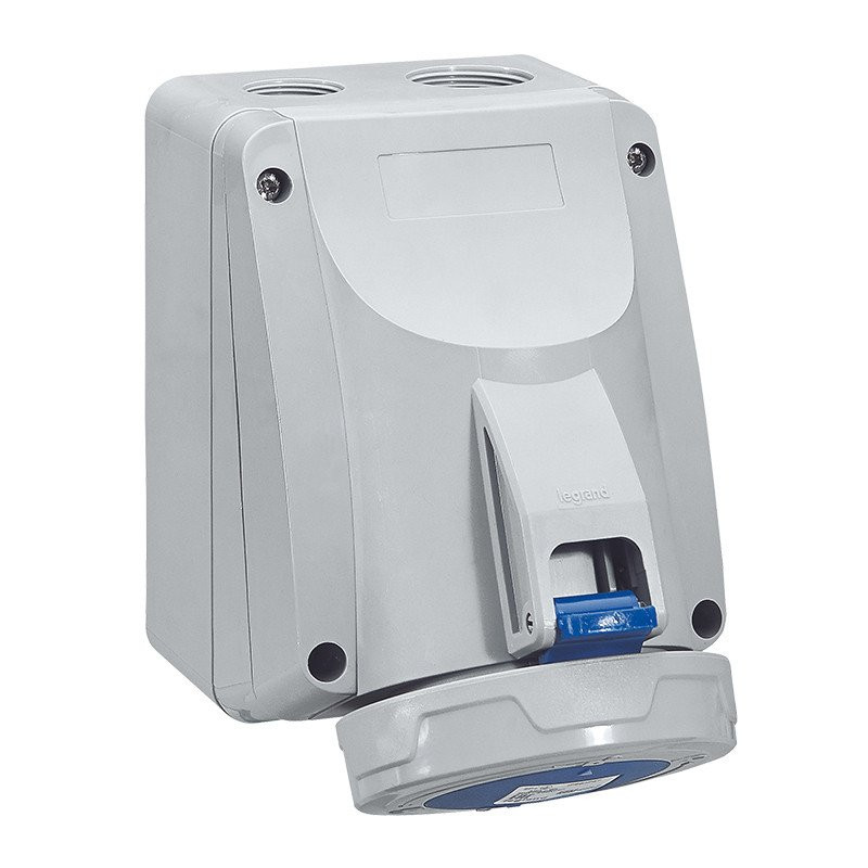 Legrand Opb.sokkel 230V-32a-2P+T ip 67-P17 tempra pro