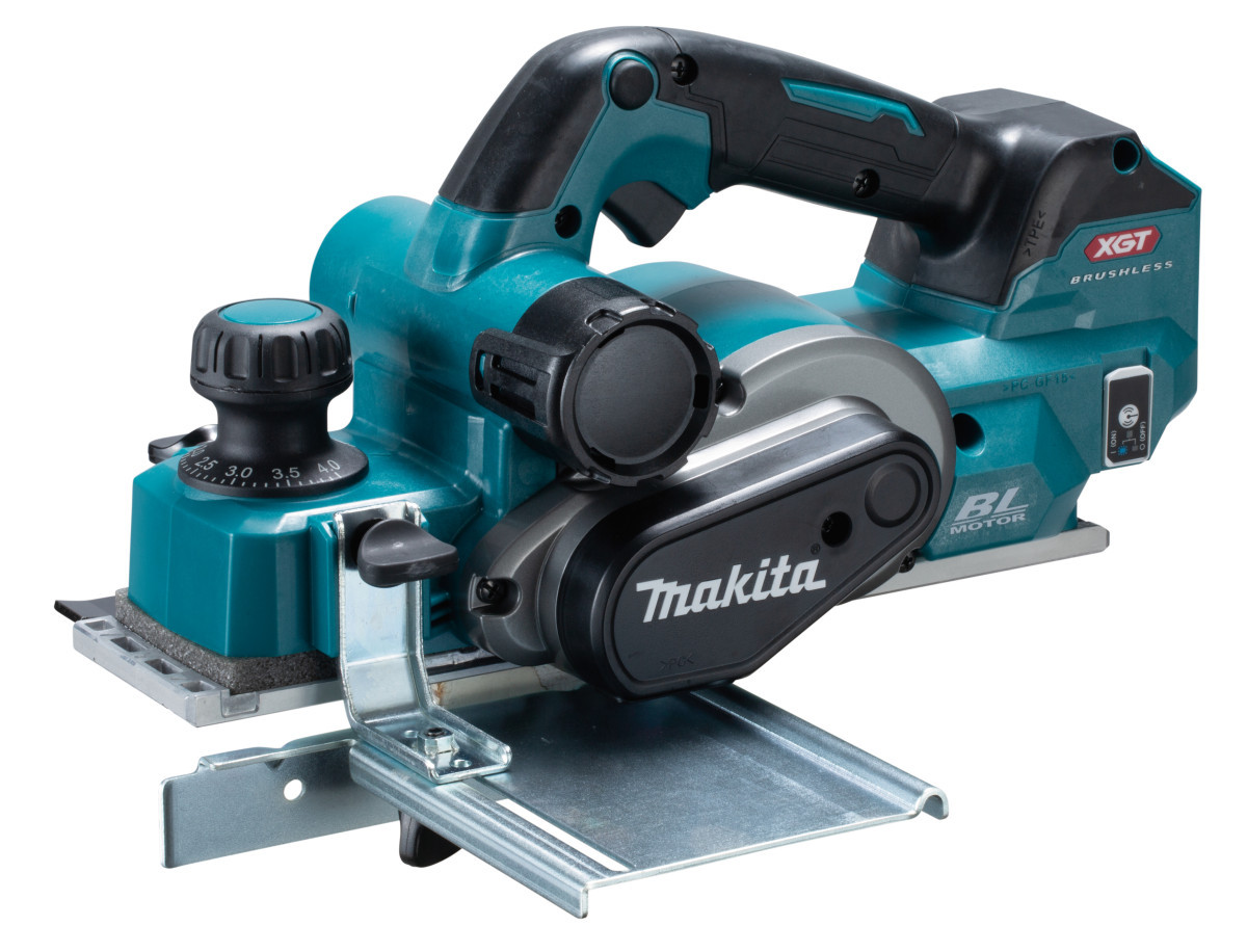 Makita 230 V schaaf 82 MM