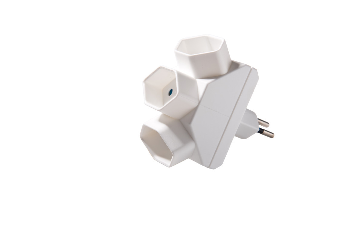 Martin Kaiser adapter Plug MK Verloopstekker 3-voudig 3X type 13 CH met aarde en shutter, kalkwit