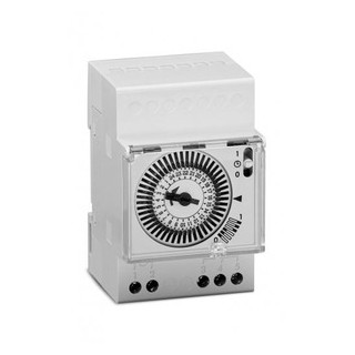 Newlec Analoge schakelklok voor paneelbouw 1kan.