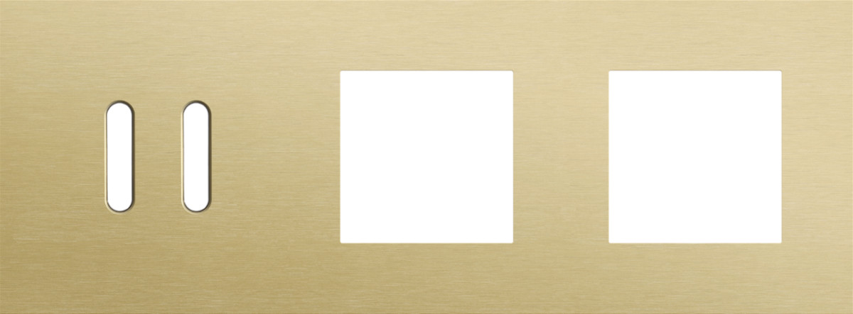 Niko — Drievoudige Afdekplaat, horizontaal 71 MM centerafstand,voor een tweev