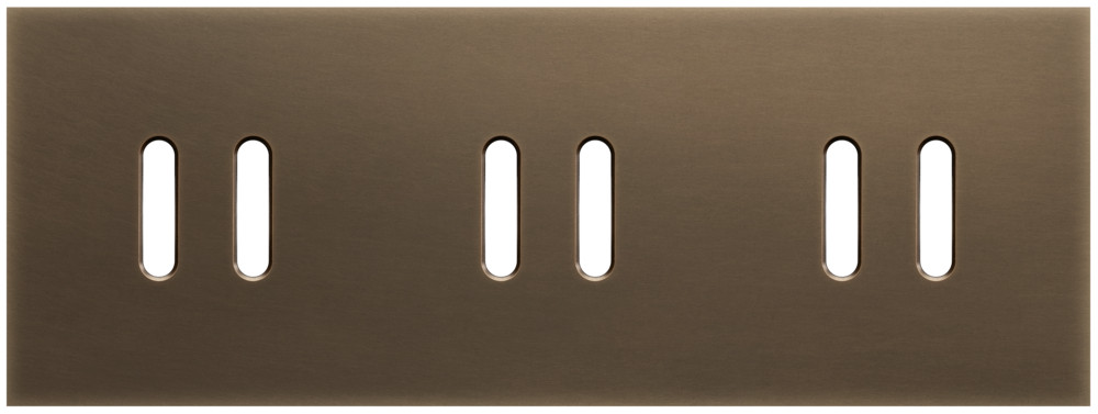 Niko Switches & Sockets Drievoudige Afdekplaat, horizontaal 71 MM centerafstand, voor drie twe
