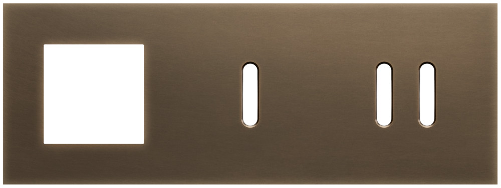 Niko Switches & Sockets Drievoudige Afdekplaat, horizontaal 71 MM centerafstand,voor een 45 X