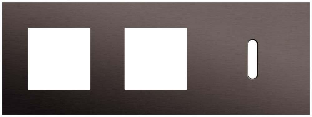 Niko Switches & Sockets Drievoudige Afdekplaat, horizontaal 71 MM centerafstand,voor twee 45 X