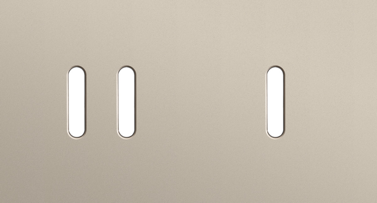 Niko Switches & Sockets Tweevoudige Afdekplaat, horizontaal 71 MM centerafstand, voor een twee