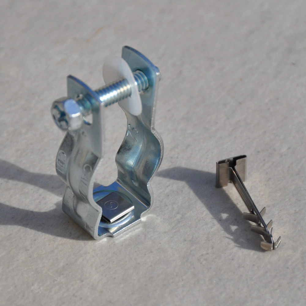 nVent CADDY Buisbeugel Met schroefsluiting, staal, 19–25 MM dia., 7,14 MM gat