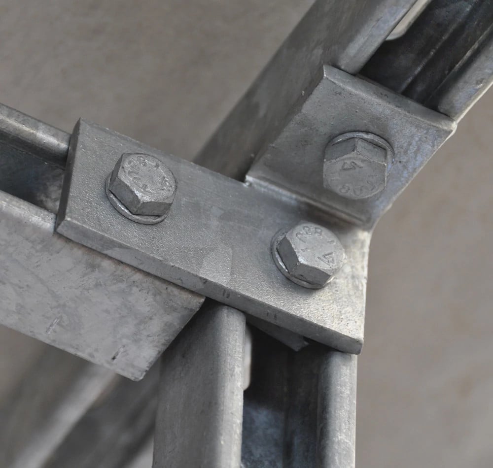 nVent CADDY ERISTRUT Strutprofielsysteem Hoekbeugel Ongelijke hoek 1-2 gaten, rechts, 90 MM X 50 MM