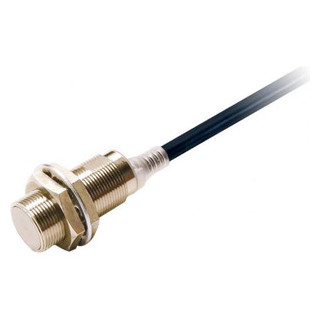 Omron Naderingssensor inductief nikkel-messing korte behuizing M18 afgeschermd 8MM DC 3-draads PNP no io-link com3 5M kabel