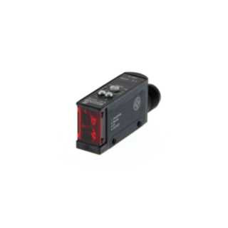 Omron Objectreflectie 70 CM horizontaal PNP M12 connector