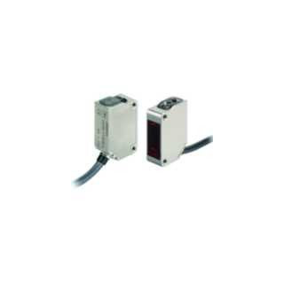 Omron LCHTSCHRM Z/O 15M IR PNP