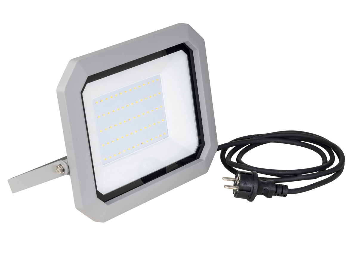 Schwabe Verlichtingsarmaturen Slimline led lamp ip65 50W met kabel H05RN-F 3x1,0 2M